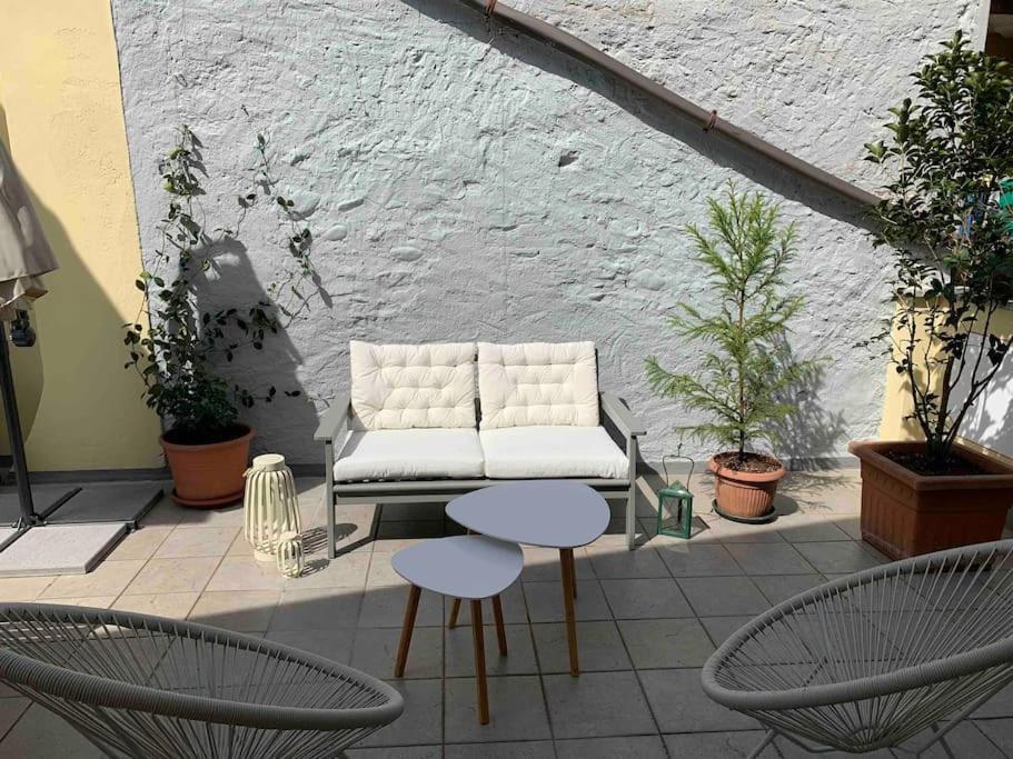 La Dolce Vita Διαμέρισμα Intra Εξωτερικό φωτογραφία