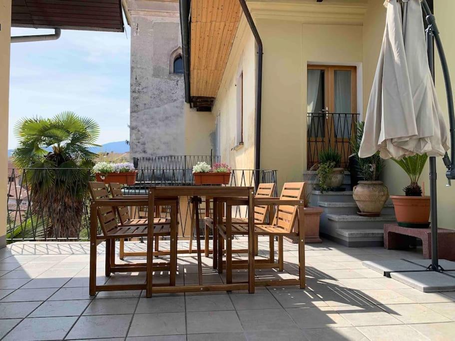 La Dolce Vita Διαμέρισμα Intra Εξωτερικό φωτογραφία